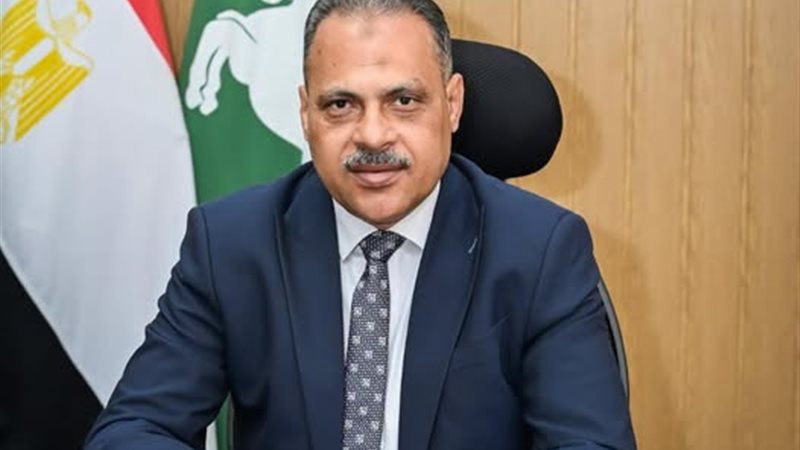 محافظ الشرقية يُهنئ