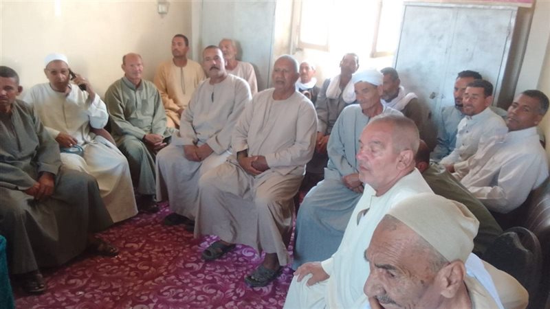 ندوة إرشادية، فيتو