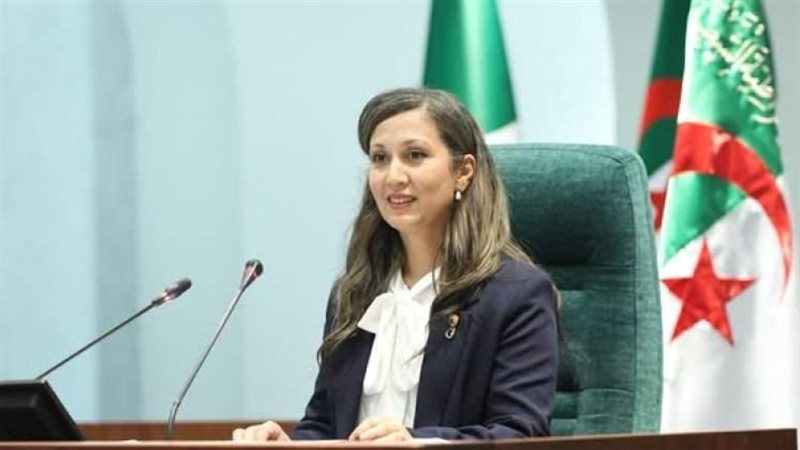 خليدة بوفدش، فيتو