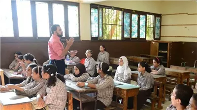 تحرك برلماني لحل أزمة معلمي الحصة