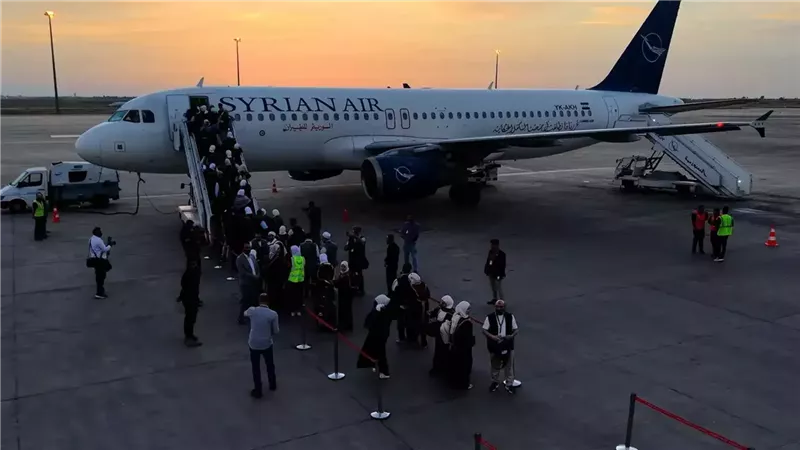 طائرة تابعة للخطوط