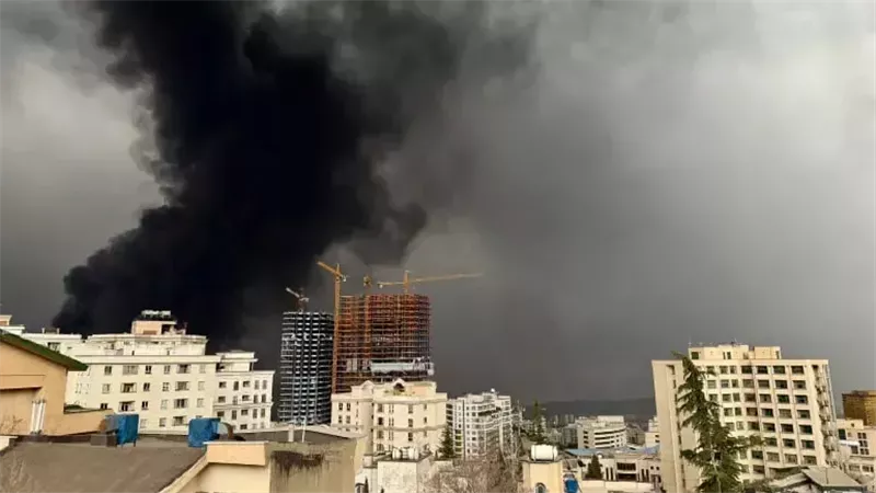 إيران