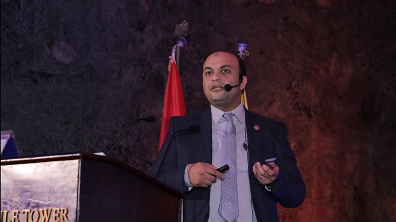 د. وليد طلعت عنيد
