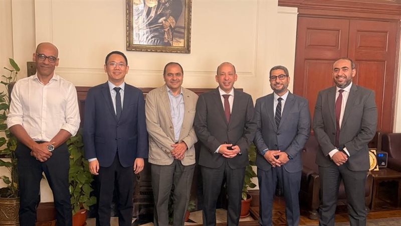 وفد مايندراي في زيارة