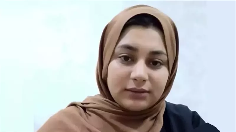 والدة رضيع مستشفي
