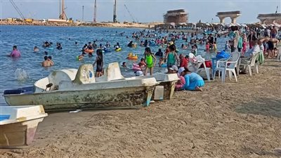تغيير لون الرايات من الحمراء لـ الصفراء، شواطئ القطاع الغربي بالإسكندرية تغازل المصطافين 