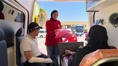 من الصحة إلى الإغاثة، الهلال الأحمر ينفذ قافلة تنموية متكاملة لخدمة أهالي بحر البقر بالشرقية 
