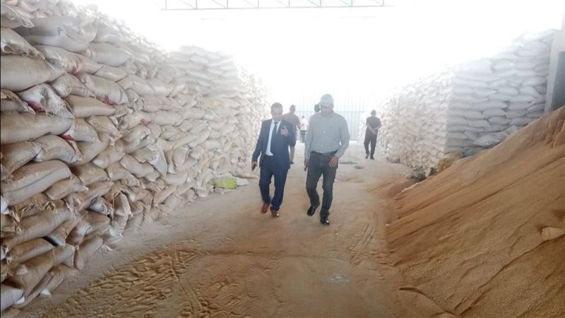 ضبط 825 طنا من العلف