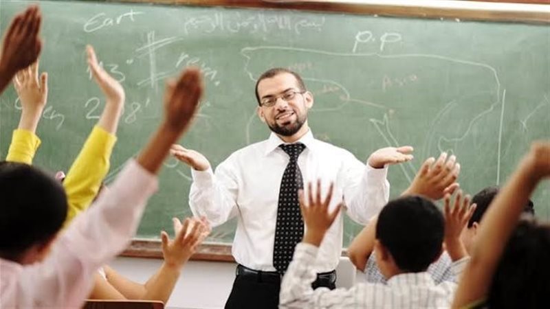 تفسير رؤية المدرس