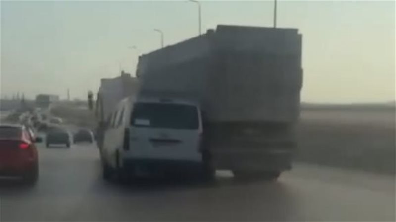 لحظة اصطدام «تريلا»