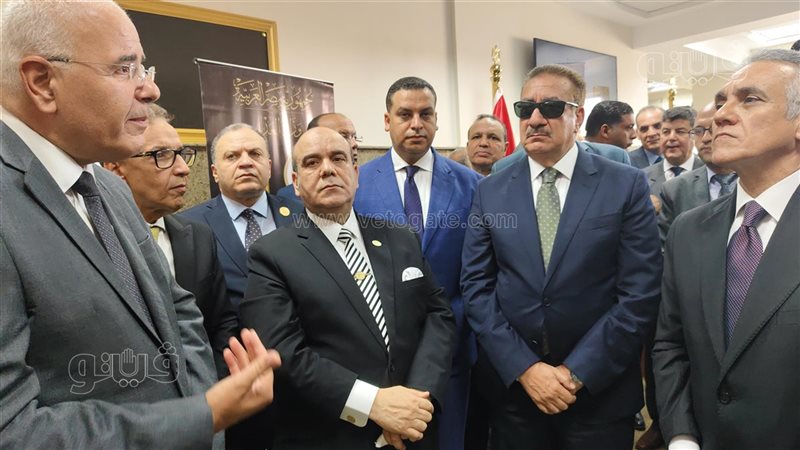 وزير العدل ومحافظ
