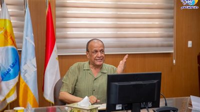 رئيس مياه الإسكندرية يناقش سبل تعزيز كفاءة منظومة المشتريات