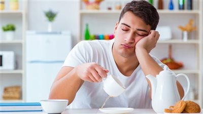 6 سلوكيات خاطئة تفقدك طاقة جسمك قبل الظهيرة، ابتعد عنها 