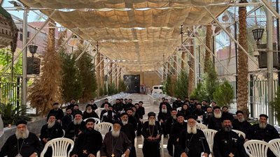 الأنبا جوارجيوس يناقش ترتيبات الخدمة مع كهنة إيبارشية مطاي