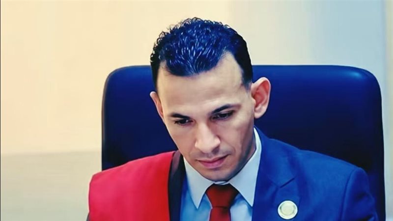 القاضي المزيف