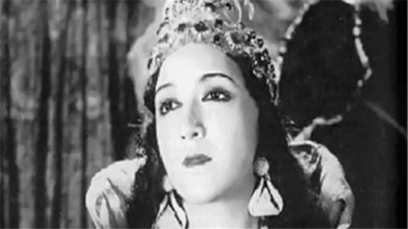 الفنانة بهيجة حافظ