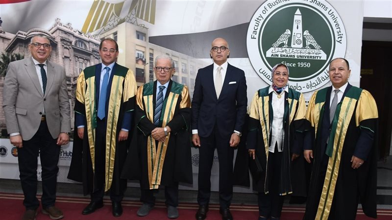 جامعة عين شمس 