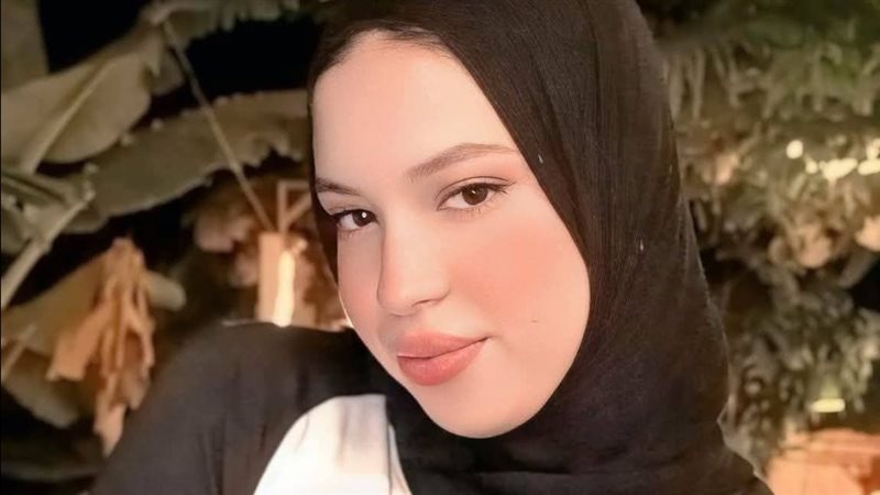 مصرع فتاة إثر سقوطها