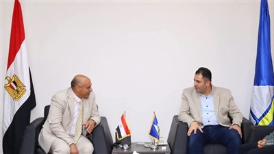 محافظ دمياط يستقبل أمين عام هيئة الدواء لبحث إنشاء فرع جديد
