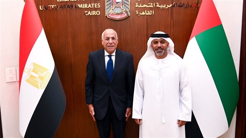 حسين لبيب مع السفير