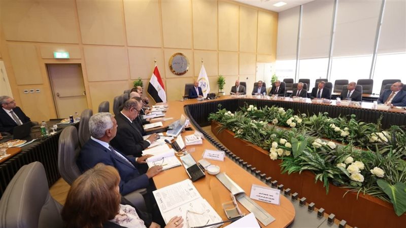 وزير النقل يترأس