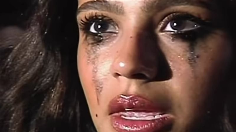جنا عمرو دياب. فيتو