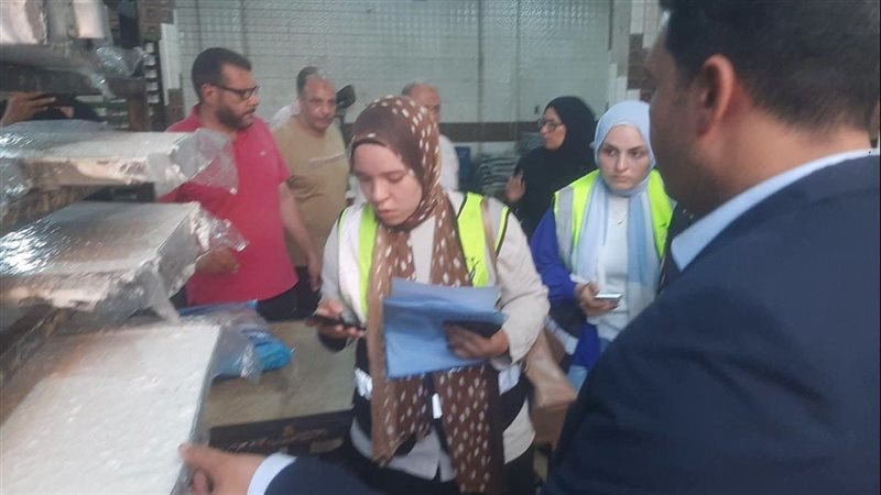 حملات على مصانع حلوى