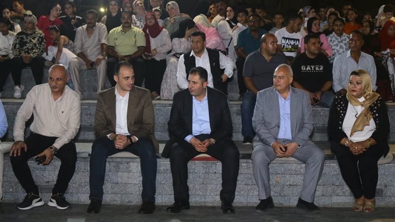 محافظ دمياط يشهد