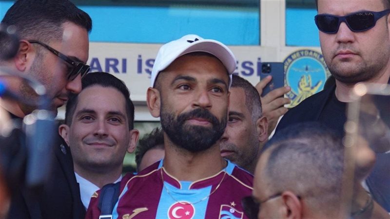 محمد صلاح أحد أدوات