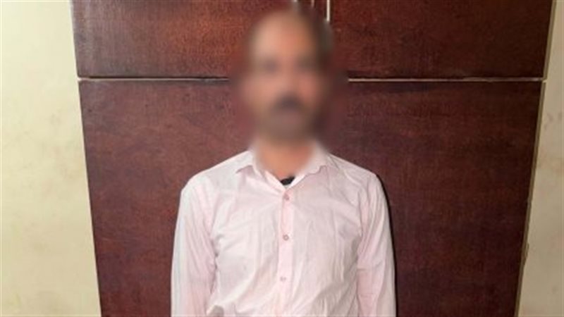 ضبط صاحب صفحة وهمية