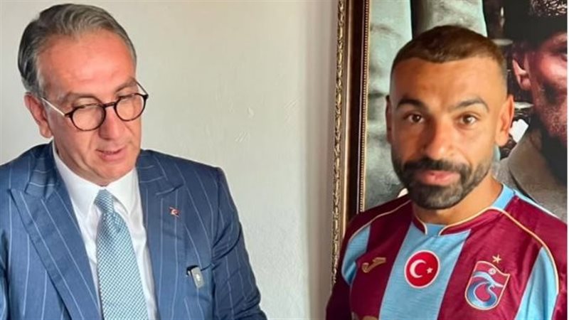 محمد صلاح مع رئيس