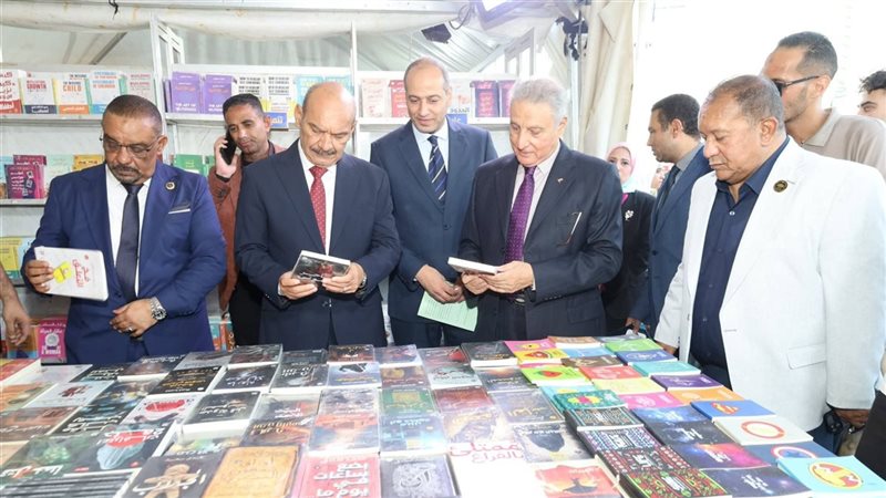 جانب من الافتتاح،