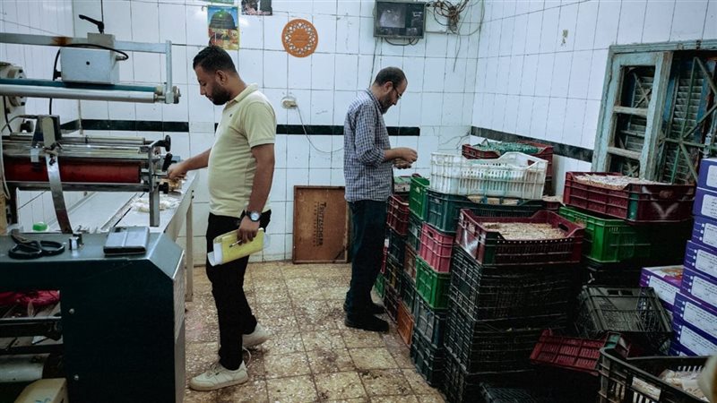 حملة لمصانع حلوى