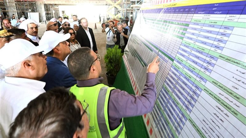 رئيس الوزراء يتفقد