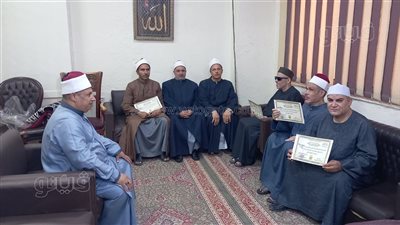 أوقاف الغربية تكرم الأئمة والمؤذنين المتميزين من ذوى الهمم