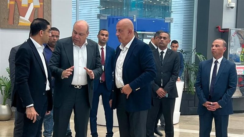 وزير الطيران المدني