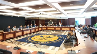 عزام: تطوير المنظومة الضريبية المرتبطة بسوق رأس المال وتعزيز الثقة بين الإدارة ومجتمع الأعمال