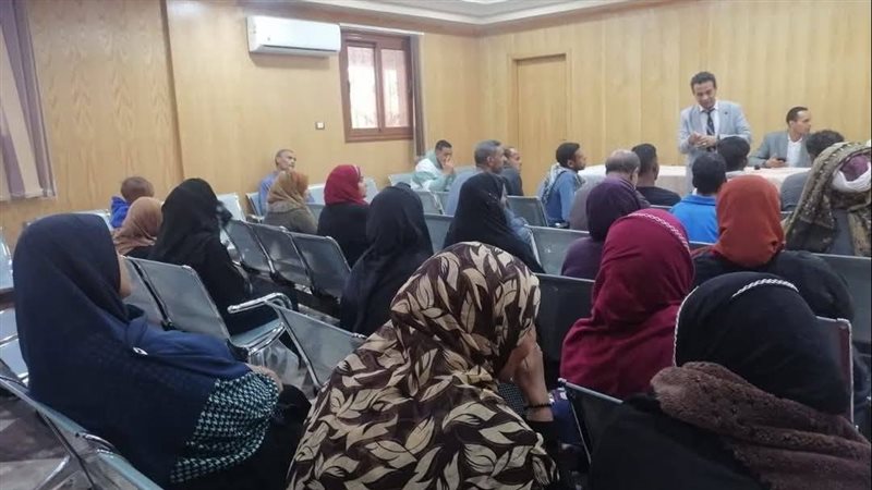  وحدة السكان بمحافظة