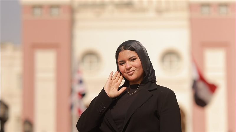 الأولى على الجمهورية بالشعبة الأدبية تختار كلية القانون بالجامعة البريطانية لمستقبلها الأكاديمي