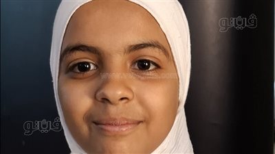 أنا من بلد الشيخ الطيب، أصغر حافظة للقرآن تشاهد دولة التلاوة بمسجد القنائي (فيديو)