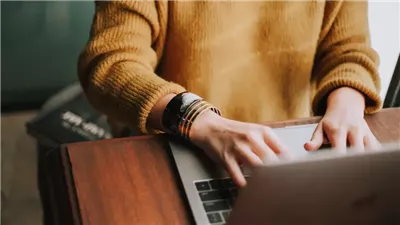 متى يسقط حق الموظف في الإجازة الاعتيادية وضوابط الحصول على مقابل نقدي؟