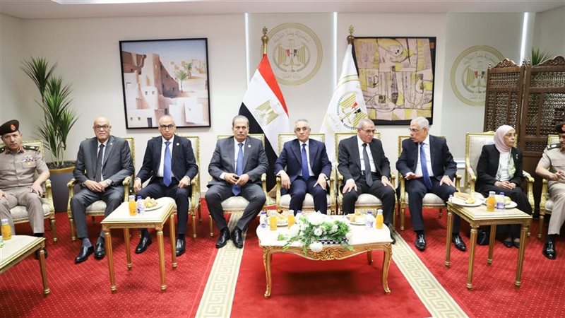 خلال توقيع الوثيقة