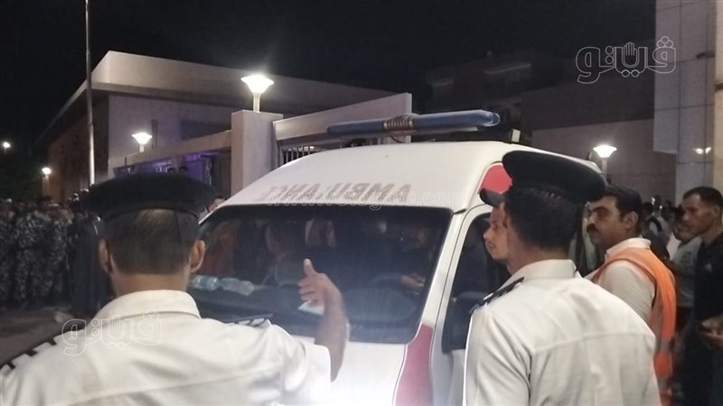 لحظة خروج الجثامين،