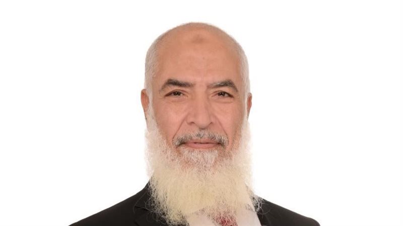  الدكتور عبد العزيز