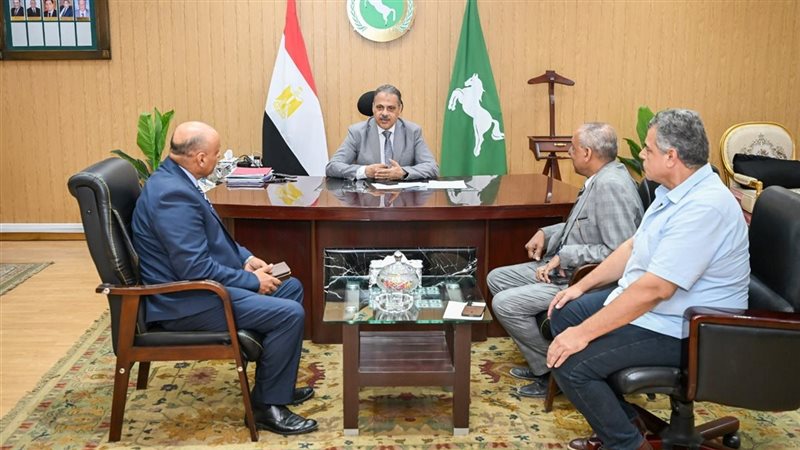  محافظ الشرقية يستقبل