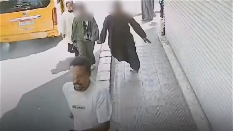 مقطع فيديو يكشف لص