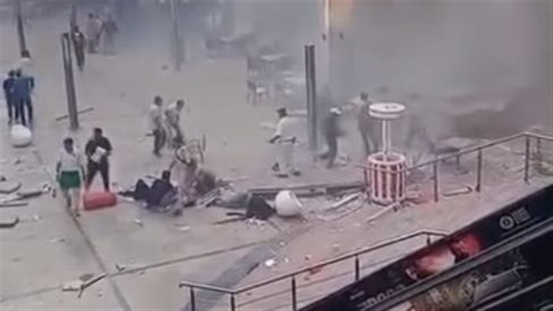 انفجار داخل مول شهير