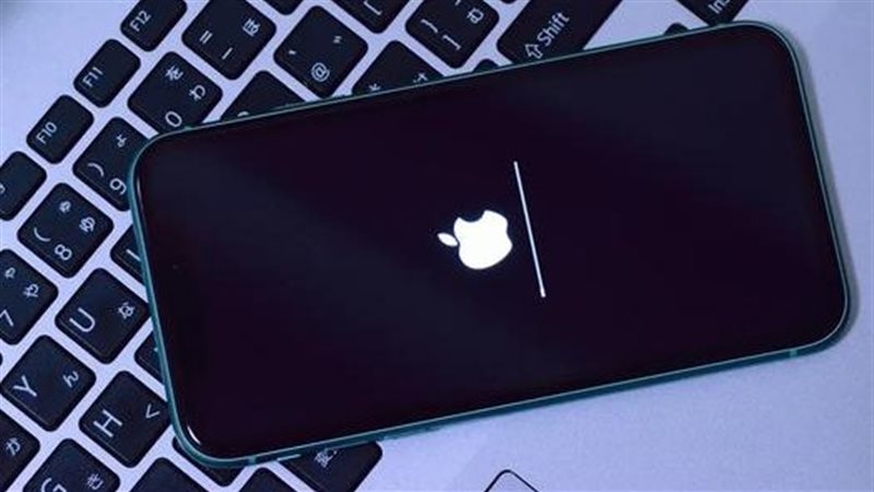 آبل تحذر من التجسس