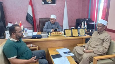 رئيس «أزهرية الوادي الجديد» يتابع استعدادات انطلاق الدور الثاني لامتحانات الشهادة الثانوية