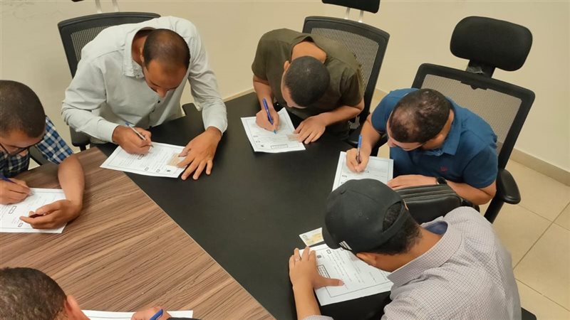 التعاقد لدفعة «الإمام